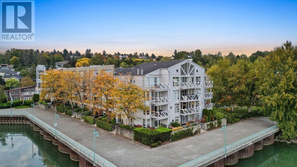 408 2020 Se Kent Avenue, Vancouver, British Columbia  V5P 4X1 - Photo 3 - R2933059