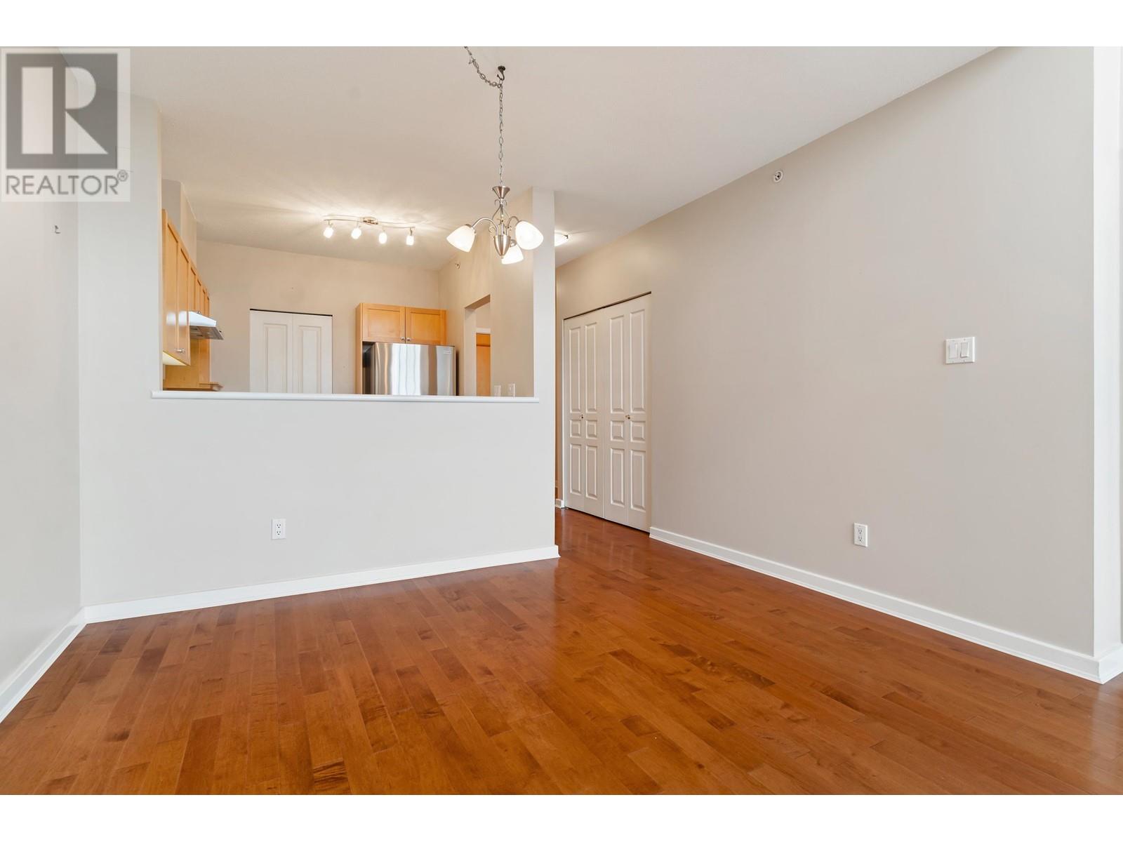 408 2020 Se Kent Avenue, Vancouver, British Columbia  V5P 4X1 - Photo 14 - R2933059