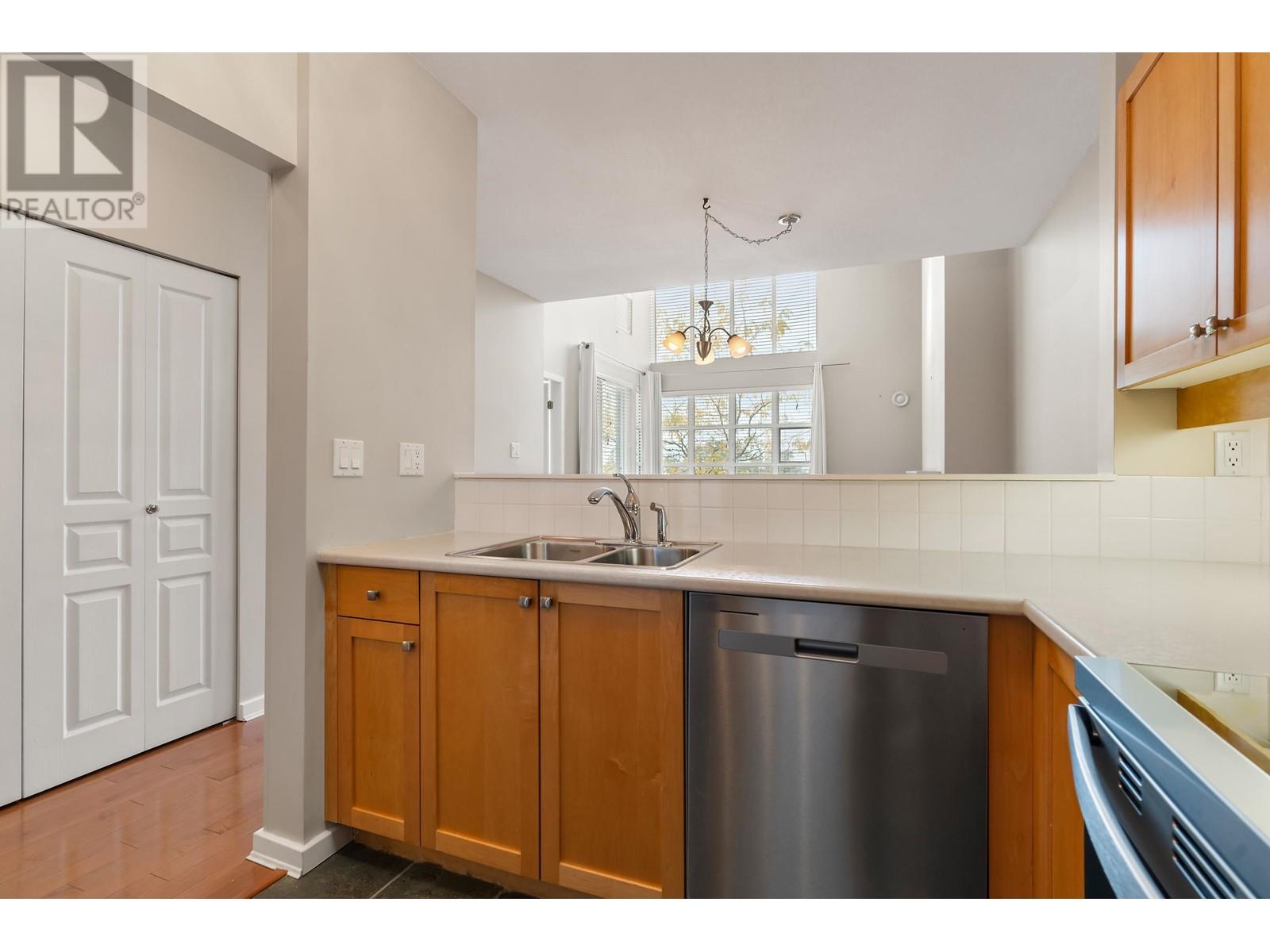 408 2020 Se Kent Avenue, Vancouver, British Columbia  V5P 4X1 - Photo 21 - R2933059