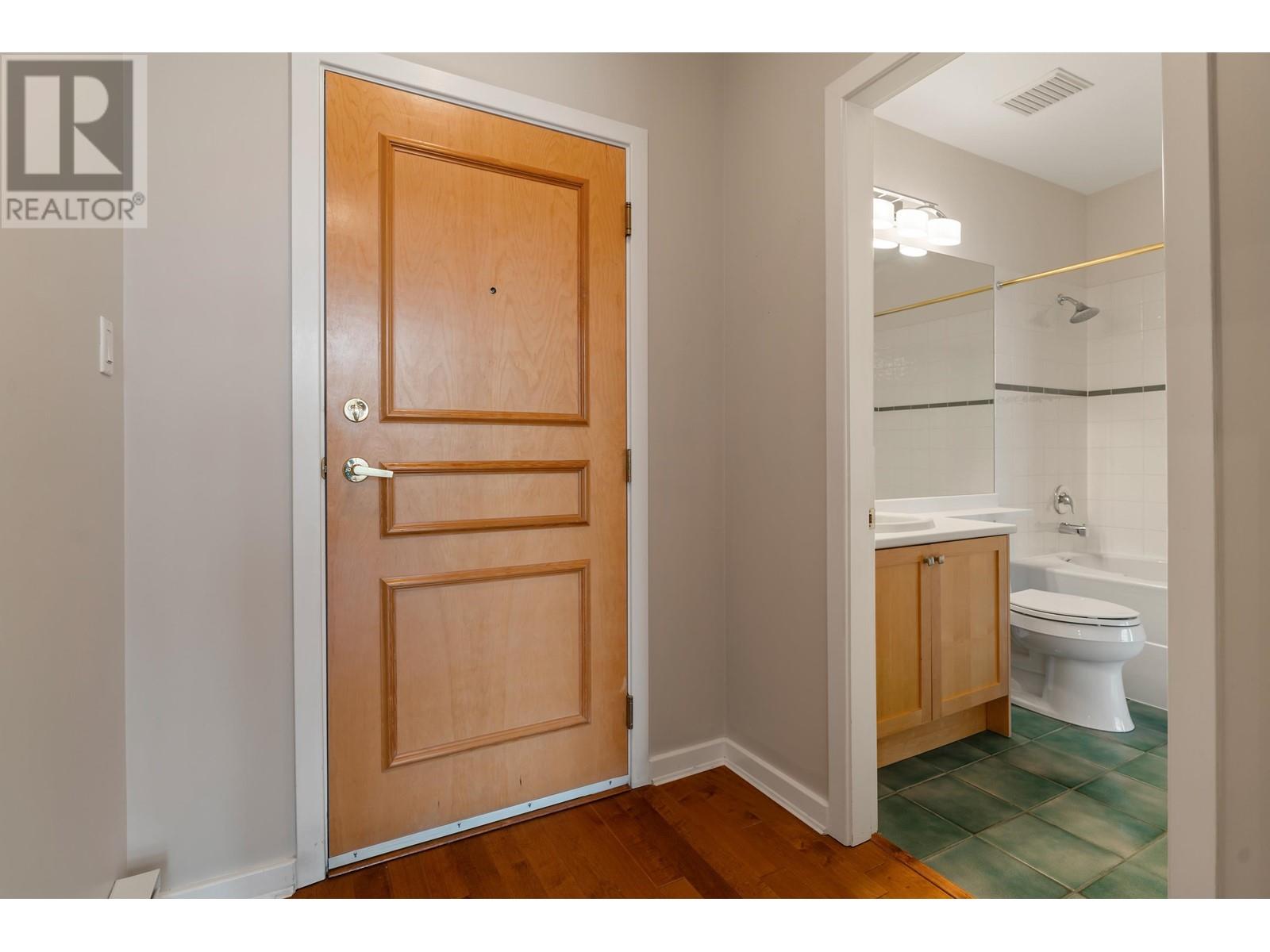 408 2020 Se Kent Avenue, Vancouver, British Columbia  V5P 4X1 - Photo 26 - R2933059