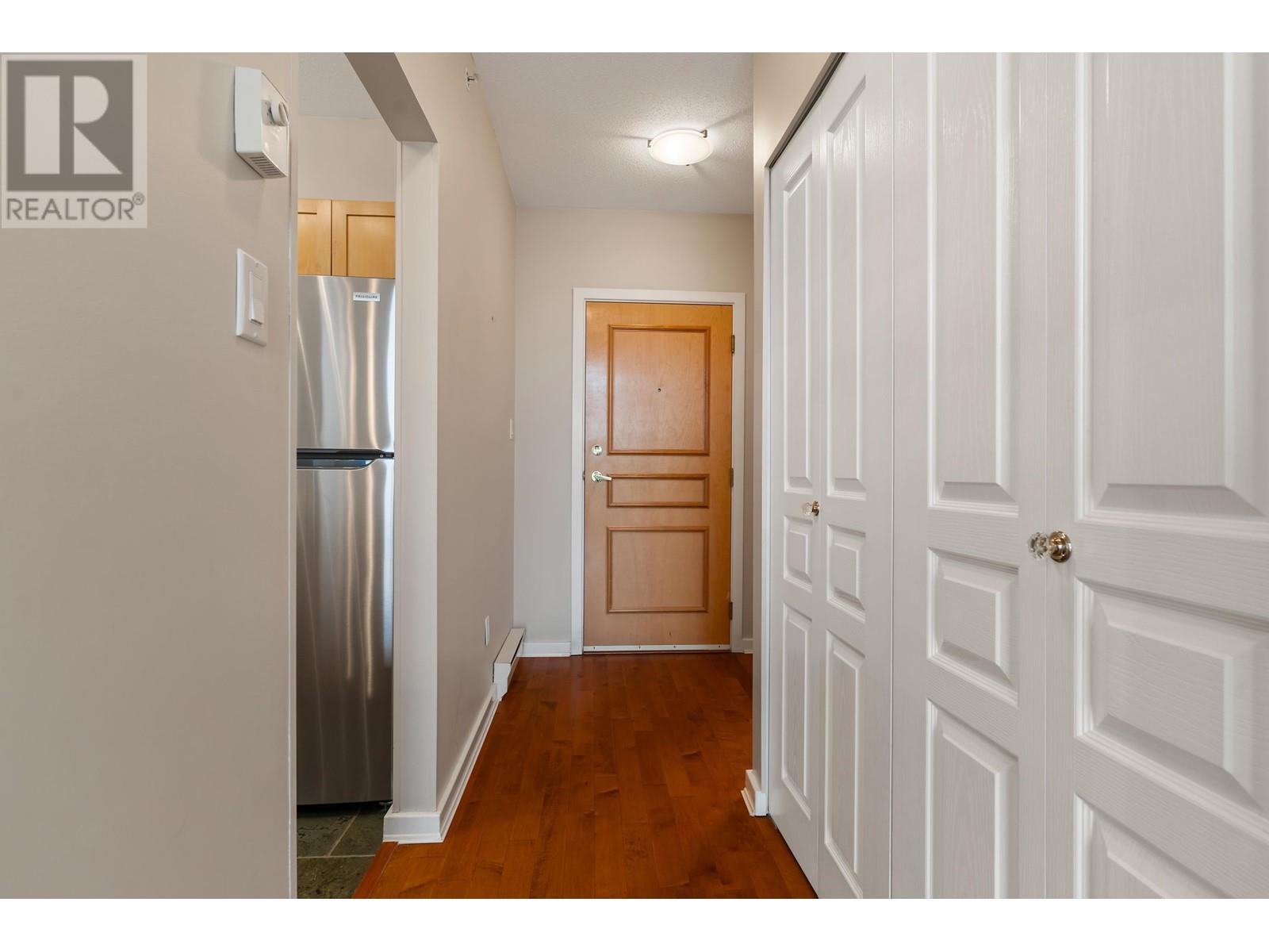 408 2020 Se Kent Avenue, Vancouver, British Columbia  V5P 4X1 - Photo 13 - R2933059