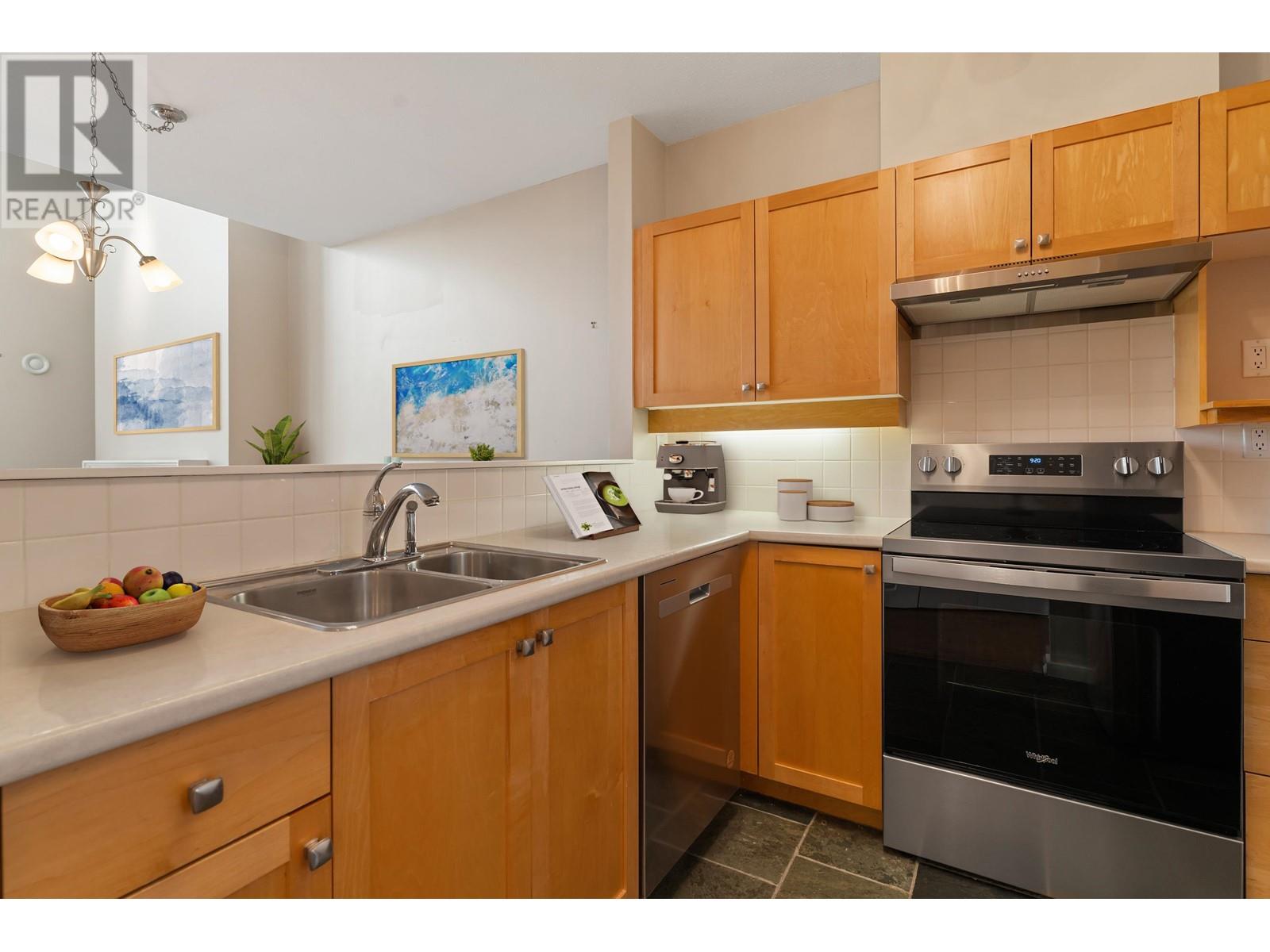 408 2020 Se Kent Avenue, Vancouver, British Columbia  V5P 4X1 - Photo 17 - R2933059