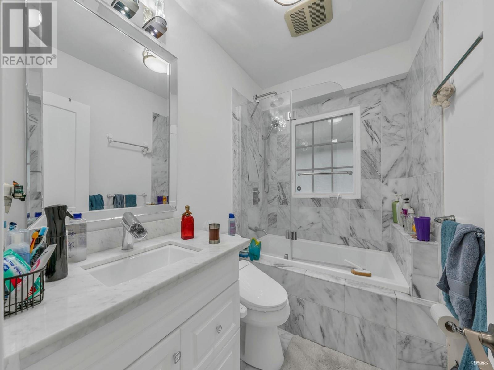 1002 Eyremount Drive, West Vancouver, British Columbia  V7S 2B3 - Photo 18 - R2923135