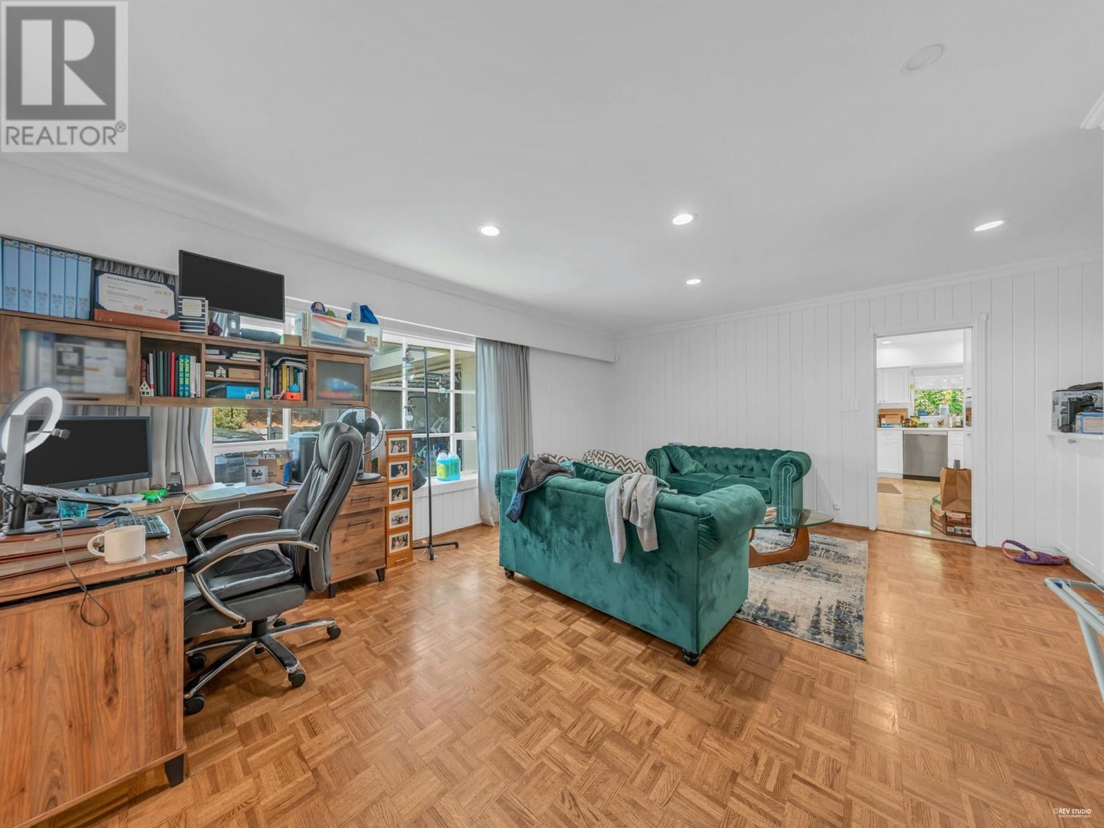 1002 Eyremount Drive, West Vancouver, British Columbia  V7S 2B3 - Photo 21 - R2923135