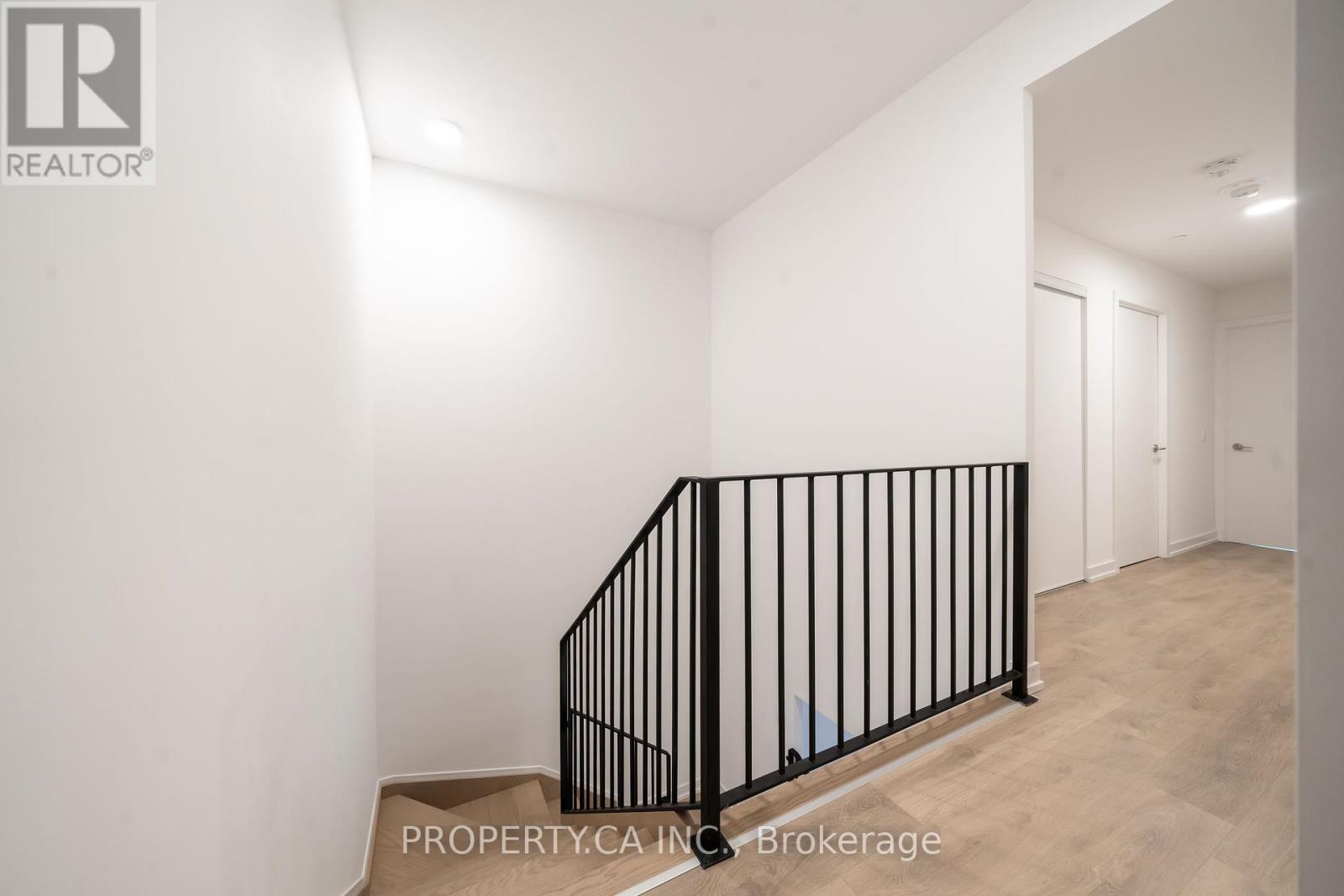 127 - 164 Logan Avenue, Toronto, Ontario  M4M 2N3 - Photo 12 - E9384213