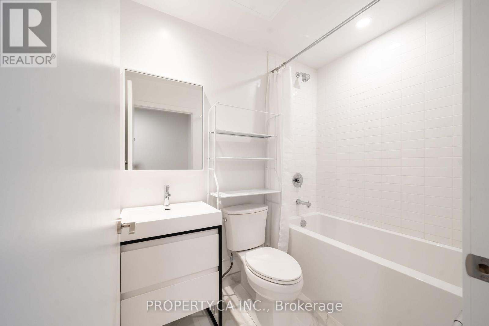 127 - 164 Logan Avenue, Toronto, Ontario  M4M 2N3 - Photo 15 - E9384213