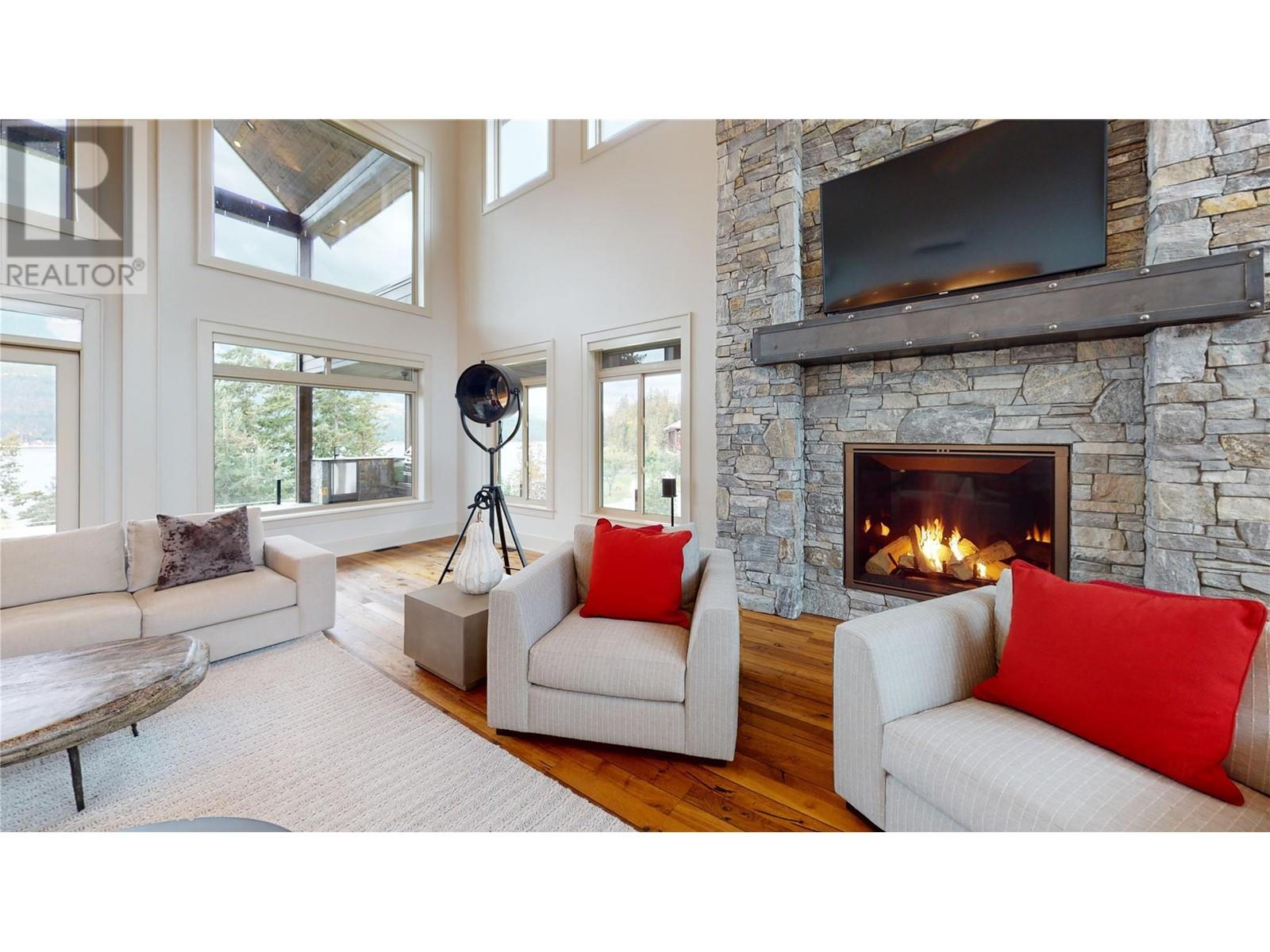 6525 Worrall Road, Tappen, British Columbia  V0E 2X1 - Photo 19 - 10325509