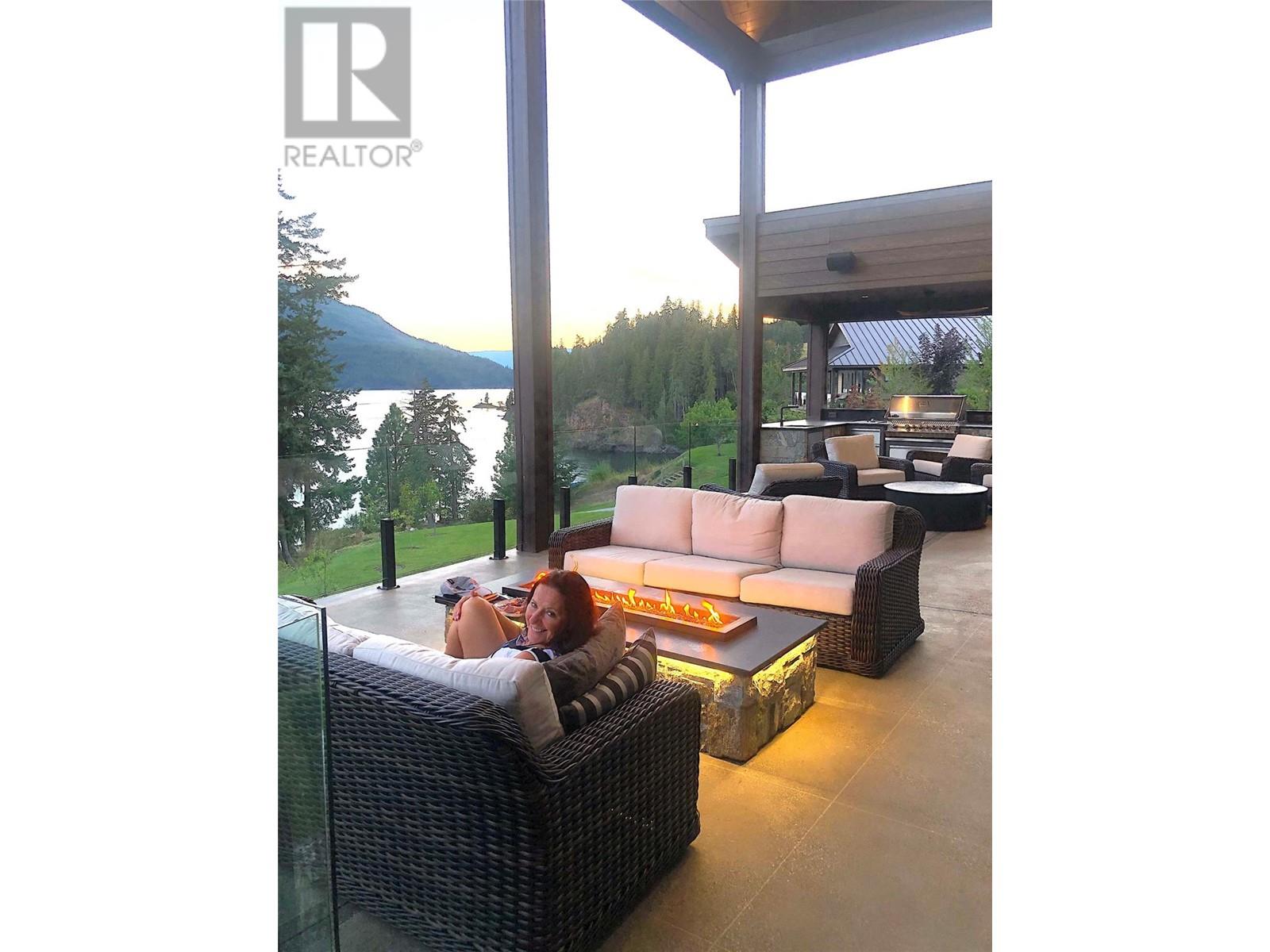 6525 Worrall Road, Tappen, British Columbia  V0E 2X1 - Photo 32 - 10325509