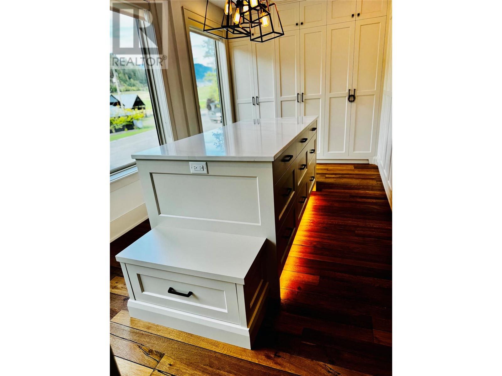 6525 Worrall Road, Tappen, British Columbia  V0E 2X1 - Photo 43 - 10325509