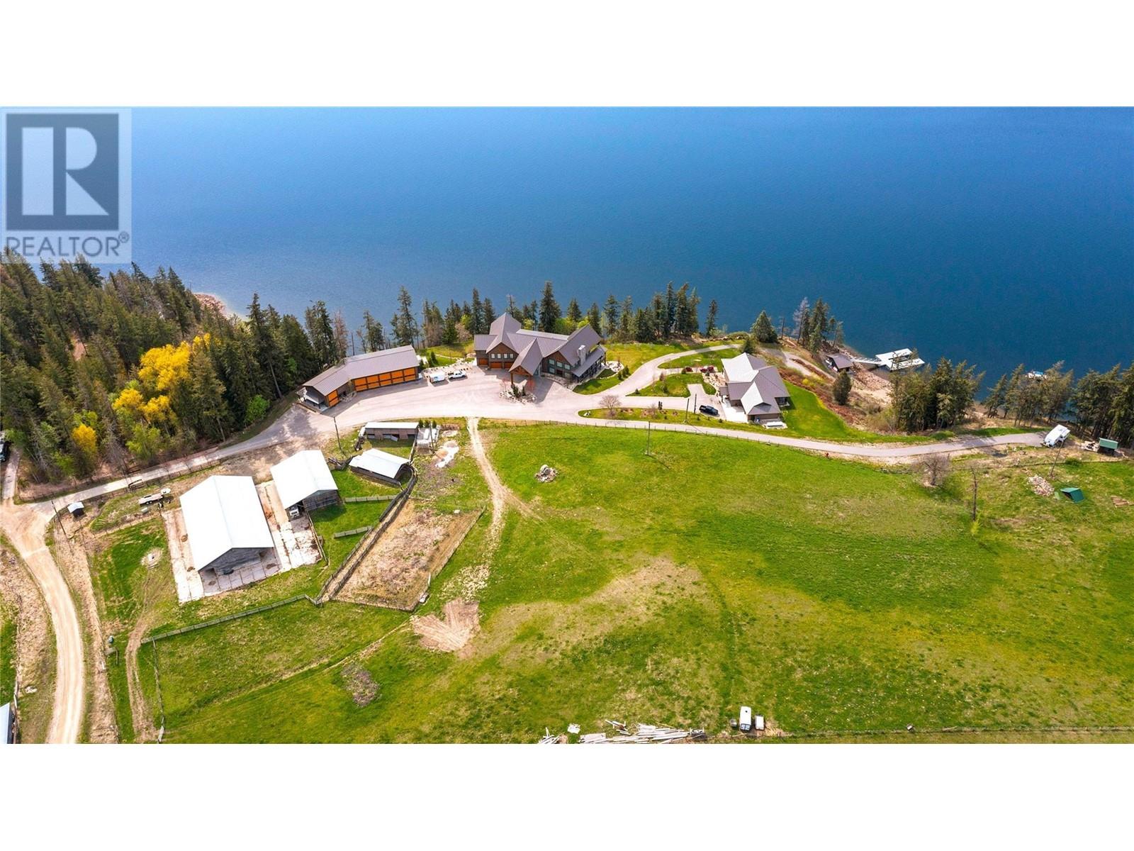 6525 Worrall Road, Tappen, British Columbia  V0E 2X1 - Photo 3 - 10325509