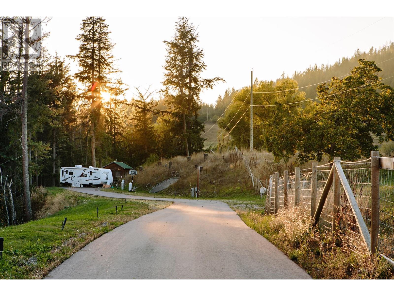 6525 Worrall Road, Tappen, British Columbia  V0E 2X1 - Photo 92 - 10325509