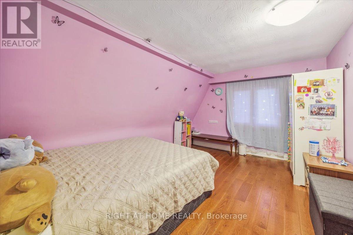 153 Downsview Avenue, Toronto, Ontario  M3M 1E6 - Photo 16 - W9381942