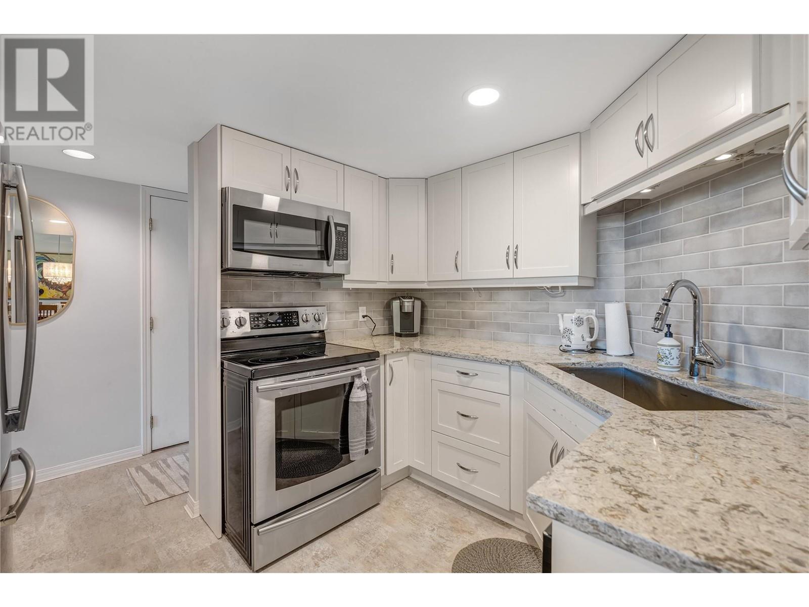 86 Lakeshore Drive Unit# 202 Penticton