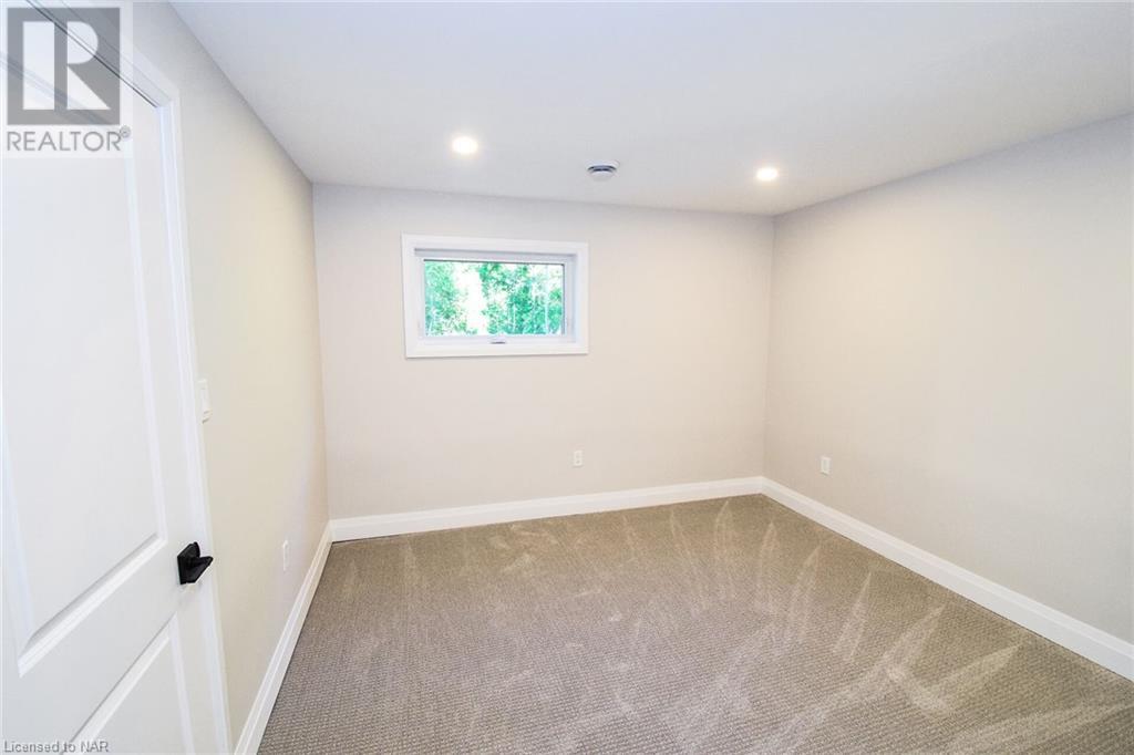 17 Parklane Crescent, St. Catharines, Ontario  L2T 3T9 - Photo 43 - X9414806