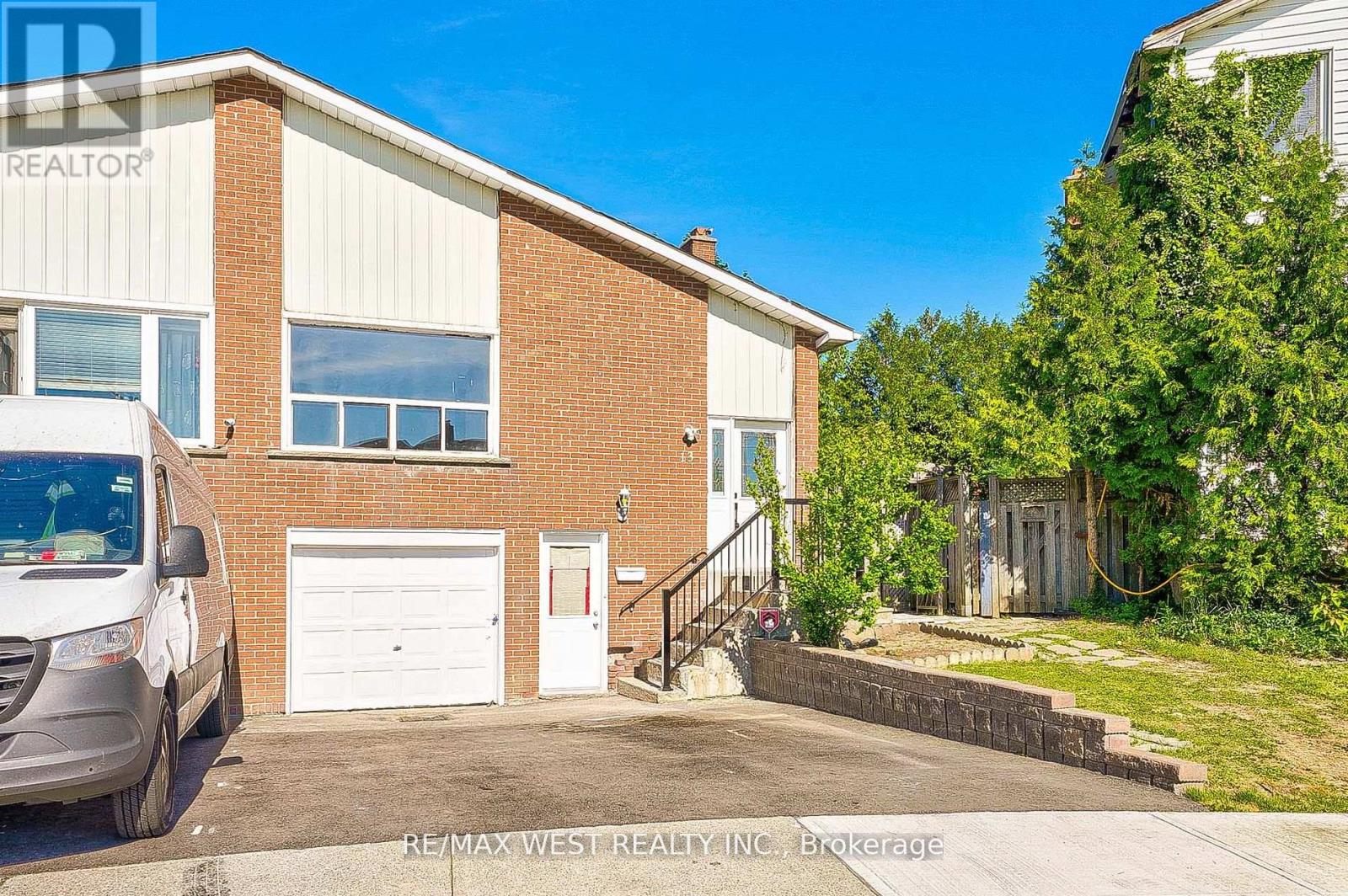 13 SKEGBY ROAD N, Brampton, Ontario