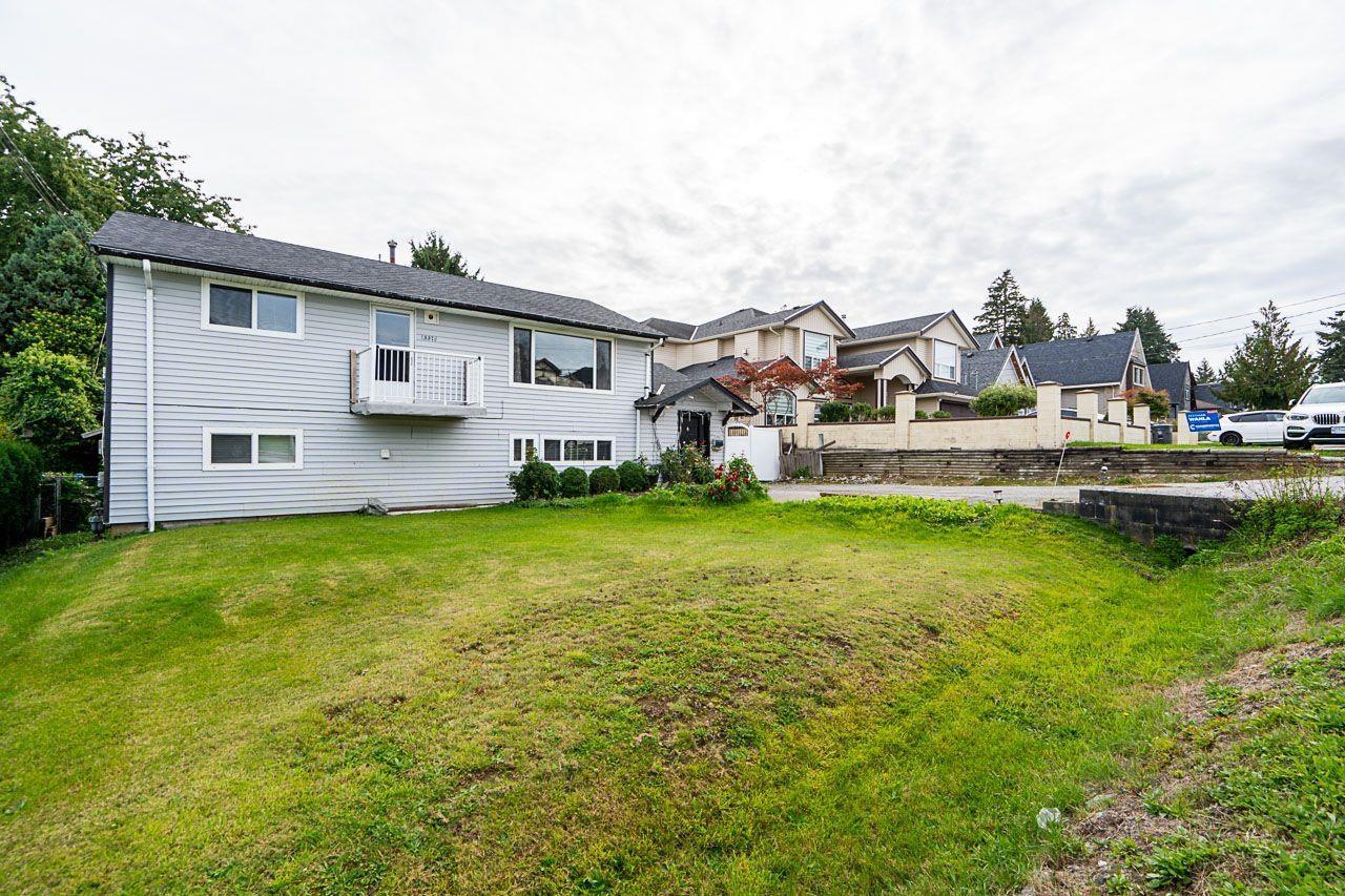 Property at 13376 89A AVENUE image 3