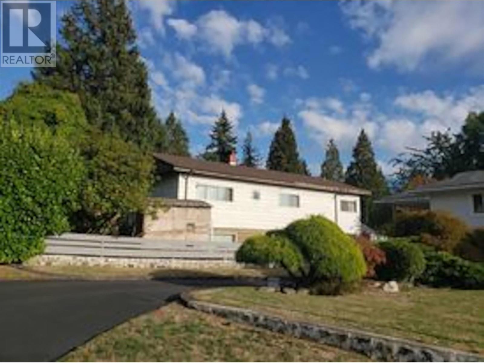 3965 Trenton Place, North Vancouver, British Columbia  V7R 3G6 - Photo 7 - R2879729