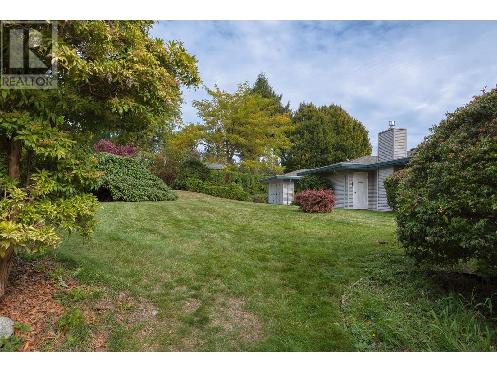 43 555 Eaglecrest Drive, Gibsons, British Columbia V0N 1V0 - Photo 35 - R2933136