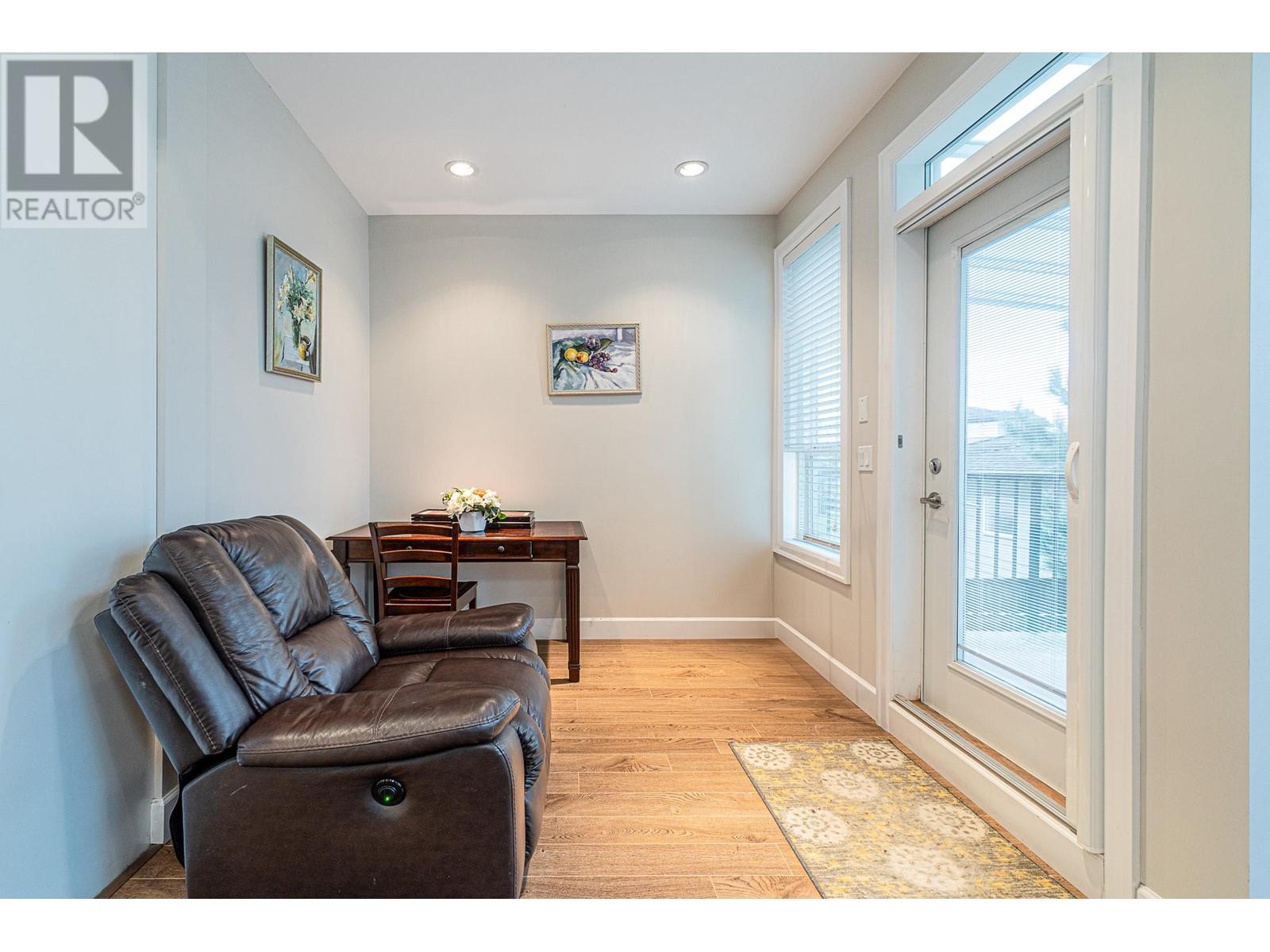 Listing Picture 9 of 26 : 5328 CHESHAM AVENUE, Burnaby / 本拿比 - 魯藝地產 Yvonne Lu Group - MLS Medallion Club Member