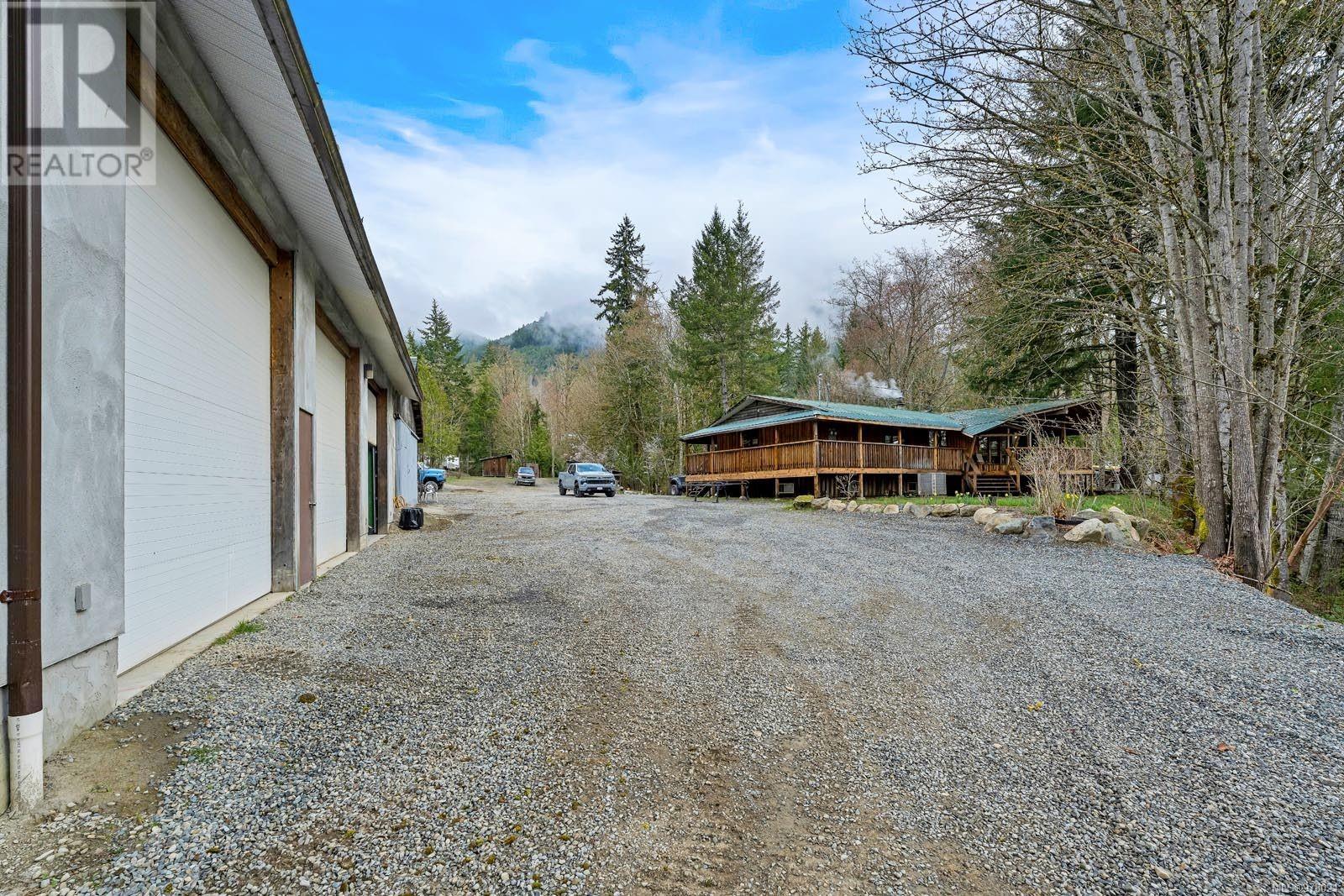 7947 Cowichan Lake Rd, Lake Cowichan, British Columbia  V0R 2G0 - Photo 49 - 978021