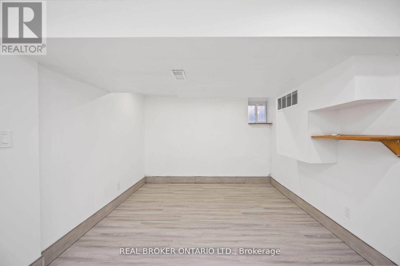 Bsmt - 124 Hallam Street, Toronto, Ontario  M6H 1X1 - Photo 10 - W9385125