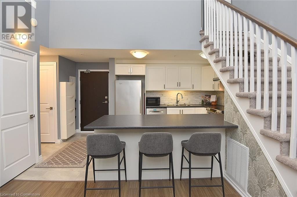 170 Rockhaven Lane Unit# 320, Waterdown, Ontario  L8B 1B5 - Photo 4 - 40659127