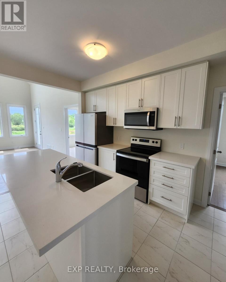 12 Oakmont Drive, Loyalist, Ontario  K0H 1G0 - Photo 6 - X9385223