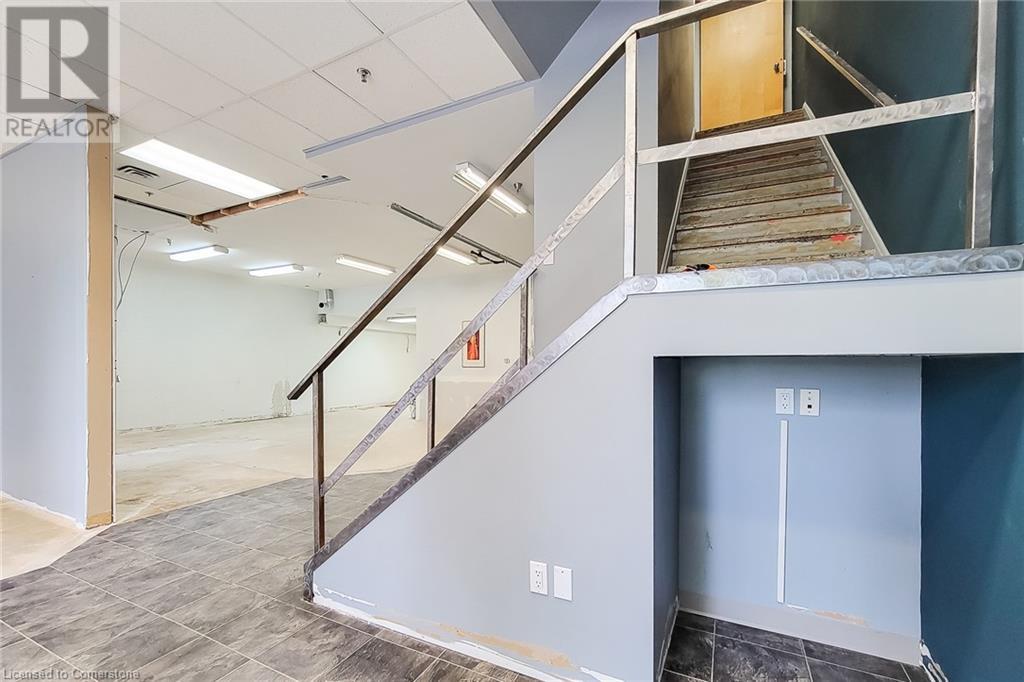 4380 South Service Road Unit# 17, Burlington, Ontario  L7L 5Y6 - Photo 12 - 40659060