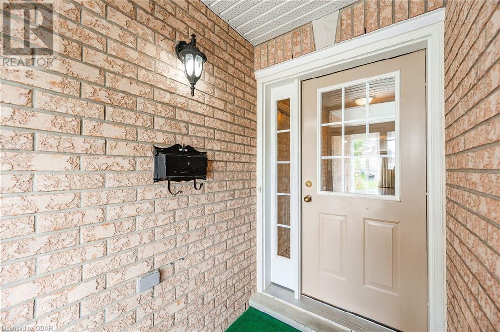 24 Beechlawn BoulevardGuelph (Village), Ontario  N1G 4X7 - Photo 6 - X10875574