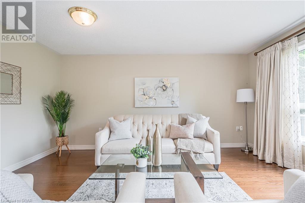 24 Beechlawn BoulevardGuelph (Village), Ontario  N1G 4X7 - Photo 9 - X10875574