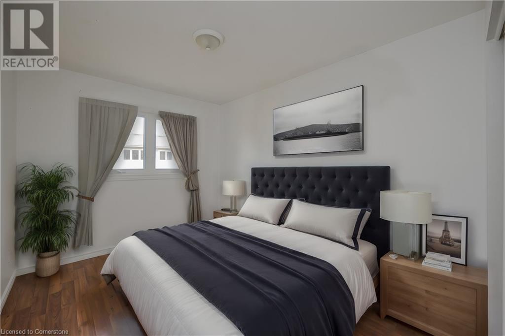 5209 Banting Court, Burlington, Ontario L7L 2Z4 - Photo 4 - 40659308