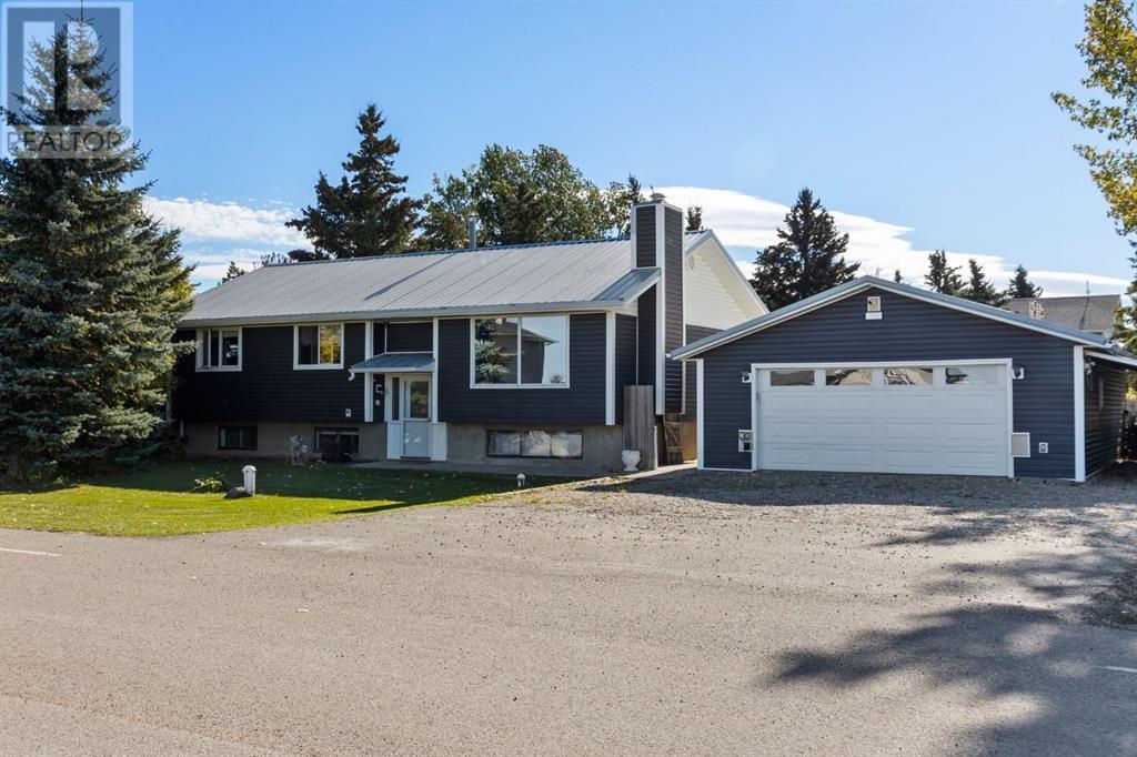 213 Railway Avenue, Cheadle, Alberta