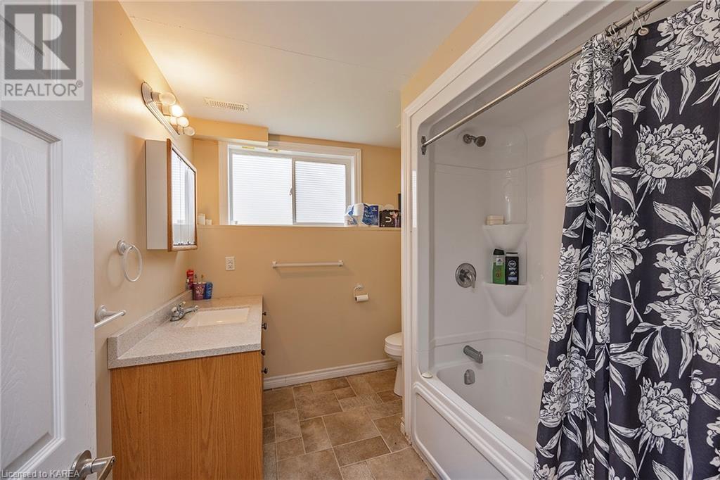 57 Kanvers Way, Napanee, Ontario  K7R 3P9 - Photo 30 - 40659289