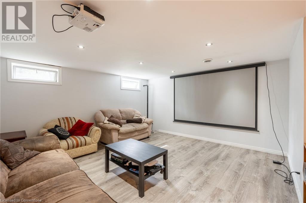 48 Merigold Street, St. Catharines, Ontario  L2S 2N5 - Photo 12 - 40658304