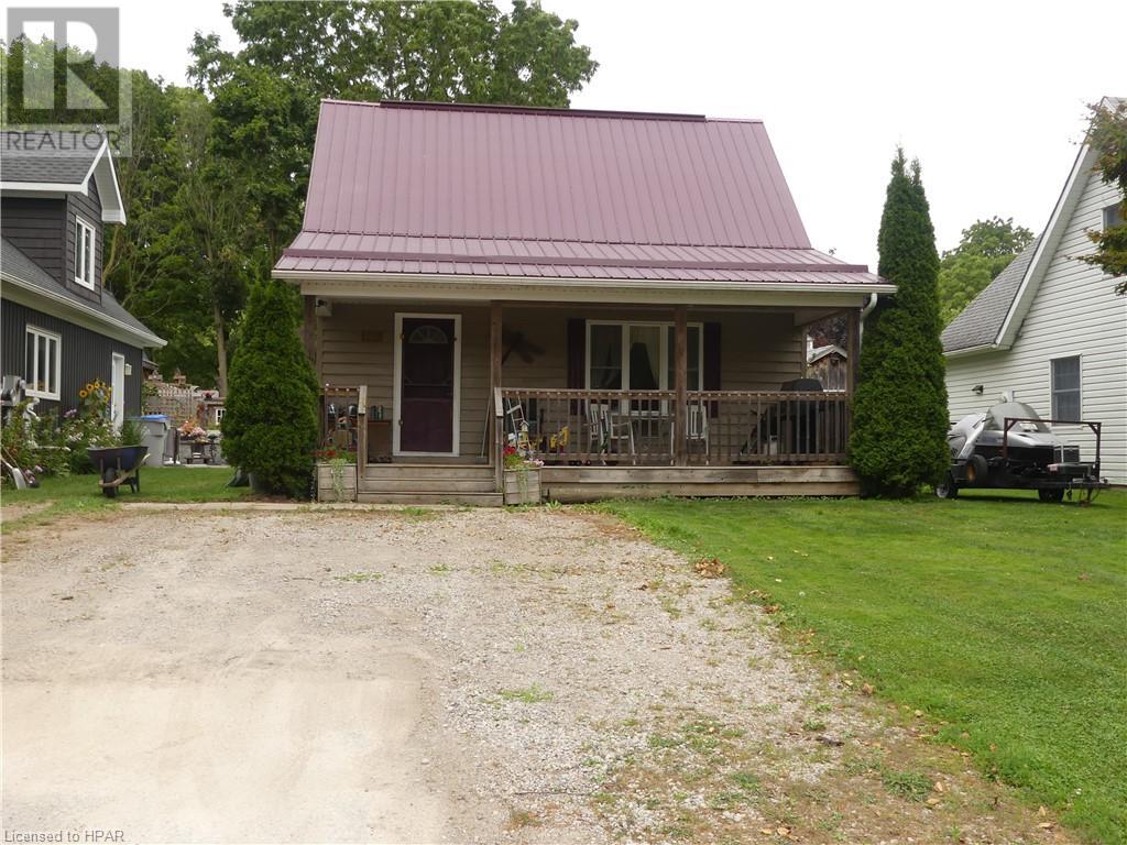 225 Mary StreetCentral Huron (Clinton), Ontario  N0M 1L0 - Photo 3 - X10780156