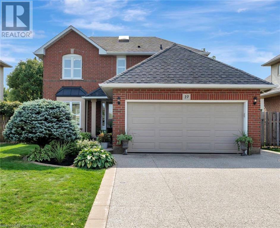 19 FALCONRIDGE Drive, Hamilton, Ontario