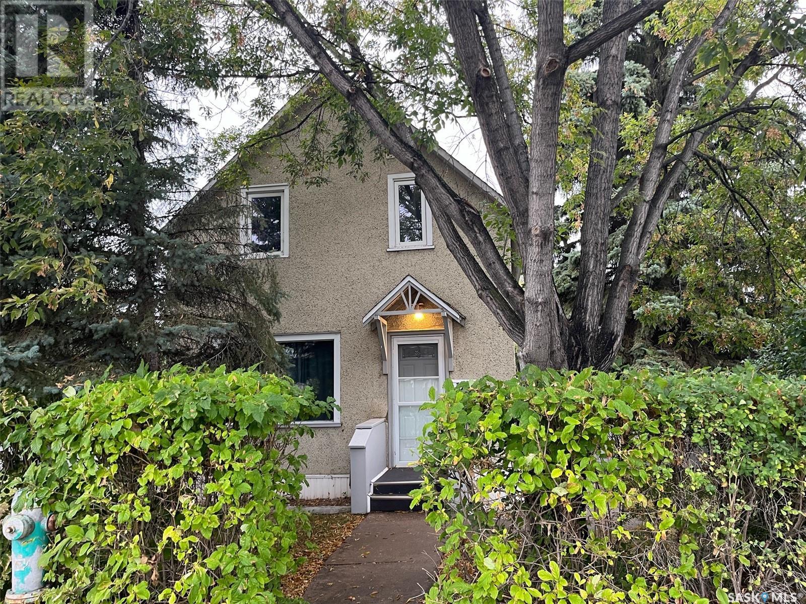 Property at 178 6th STREET E image 2