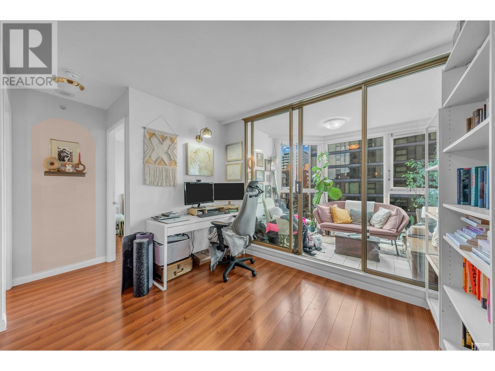 805 888 PACIFIC STREET, vancouver, British Columbia V6Z2S6