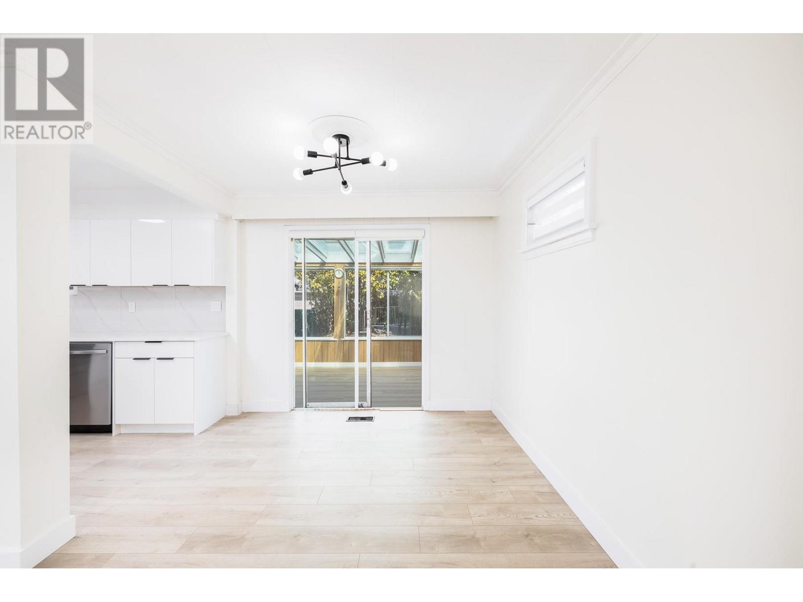 1235 JEFFERSON AVENUE