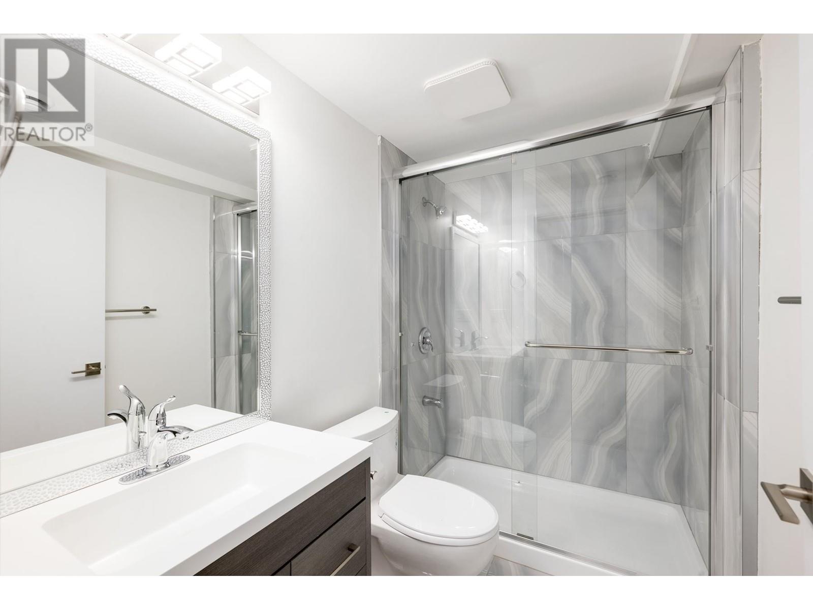 1235 JEFFERSON AVENUE