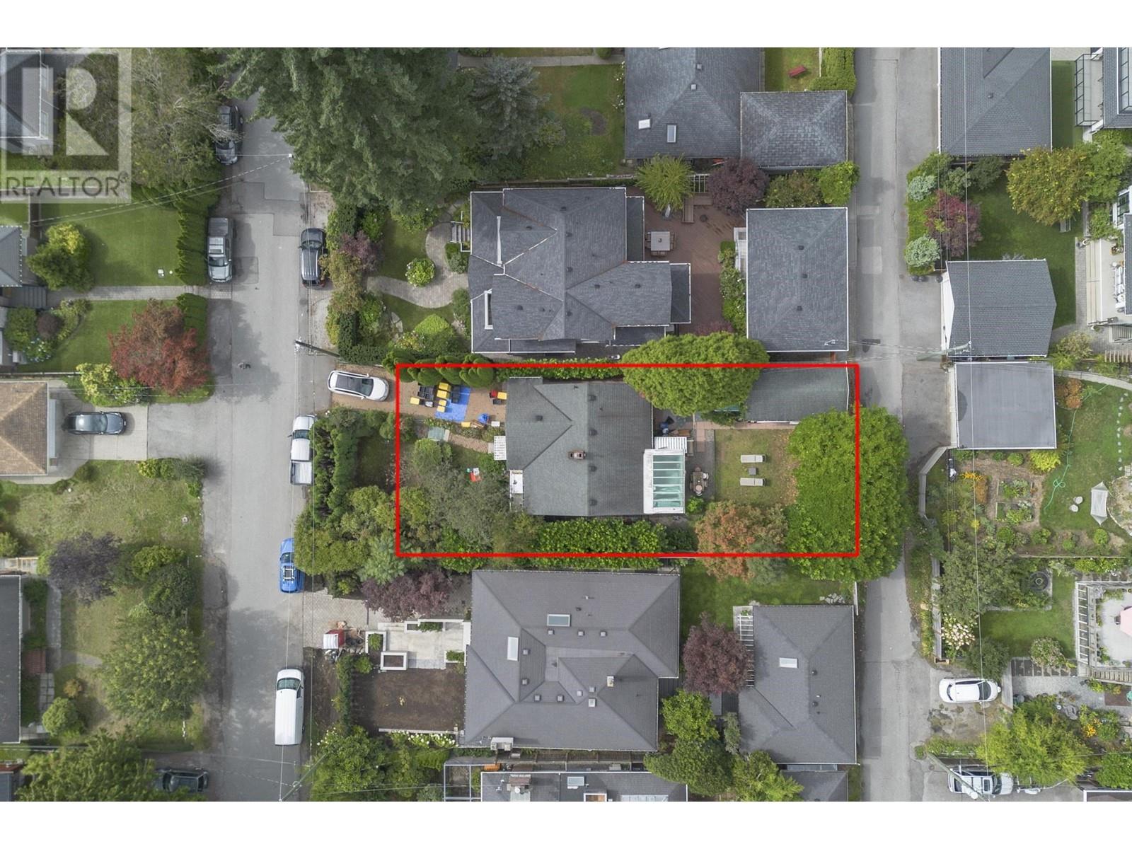 1235 JEFFERSON AVENUE