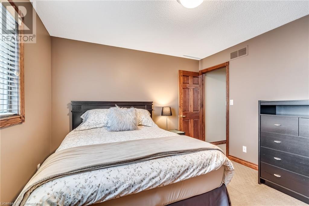 7689 Mount Carmel BoulevardNiagara Falls, Ontario  L2H 2Y3 - Photo 21 - 40657147
