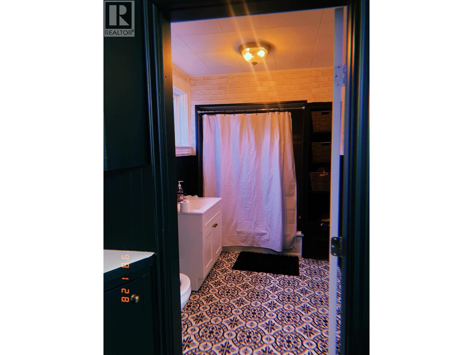 1176 Main Street, Smithers, British Columbia V0J 2N0 - Photo 16 - C8063498