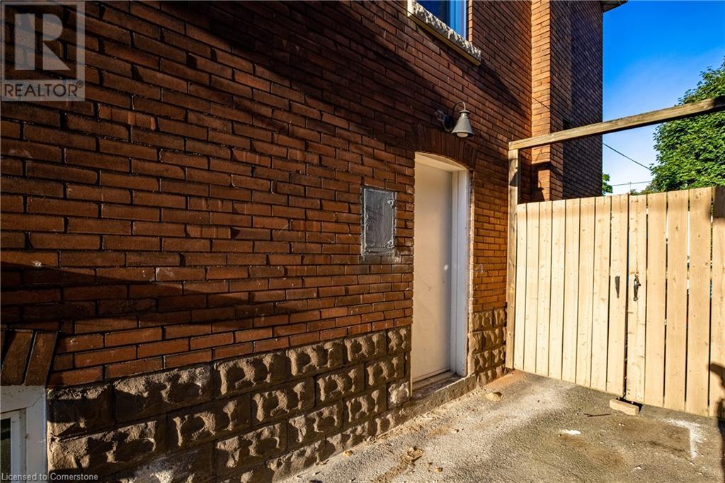 149 Leinster Street N Unit# Lower, Hamilton, Ontario  L8L 6Y1 - Photo 20 - 40654799
