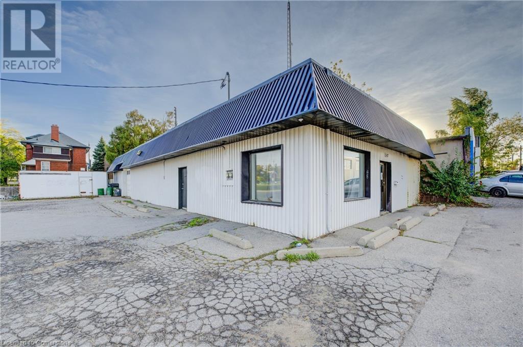 983 & 991-995 King St. E. & 512-516, 520 Charles St. E. Street, Kitchener, Ontario  N2G 2R2 - Photo 7 - 40659182