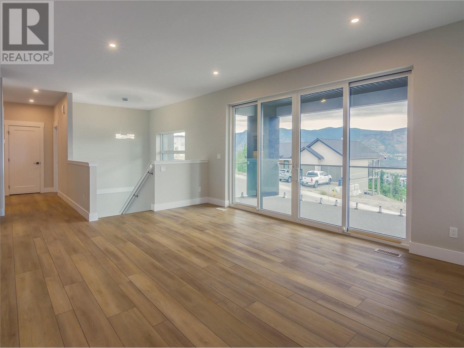 2752 Hawthorn Drive, Penticton, British Columbia  V2A 0C2 - Photo 48 - 10320700