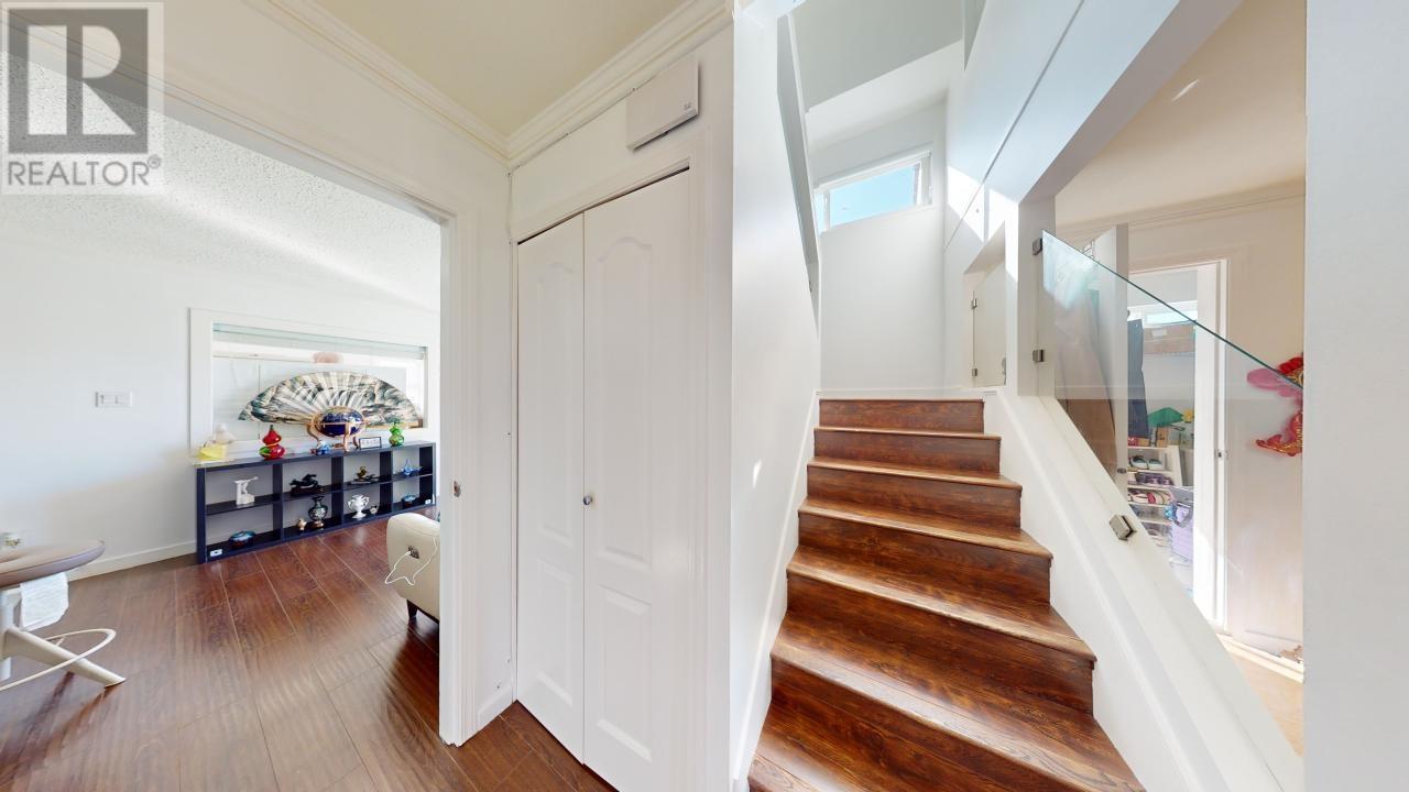 Listing Picture 12 of 31 : 7920 FROBISHER DRIVE, Richmond / 烈治文 - 魯藝地產 Yvonne Lu Group - MLS Medallion Club Member