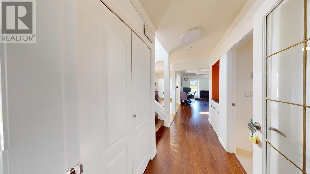 Listing Picture 26 of 31 : 7920 FROBISHER DRIVE, Richmond / 烈治文 - 魯藝地產 Yvonne Lu Group - MLS Medallion Club Member