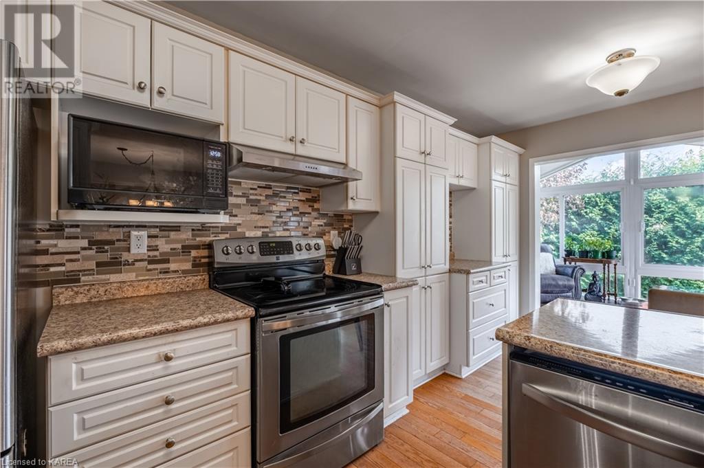 155 Elmwood Drive, Gananoque, Ontario  K7G 1P2 - Photo 16 - 40659617