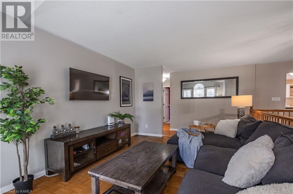 155 Elmwood Drive, Gananoque, Ontario  K7G 1P2 - Photo 21 - 40659617